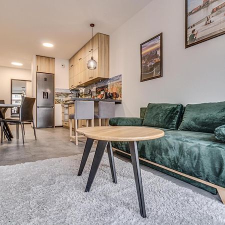 Rentplanet - Apartament Wyszynskiego Wrocław Eksteriør bilde