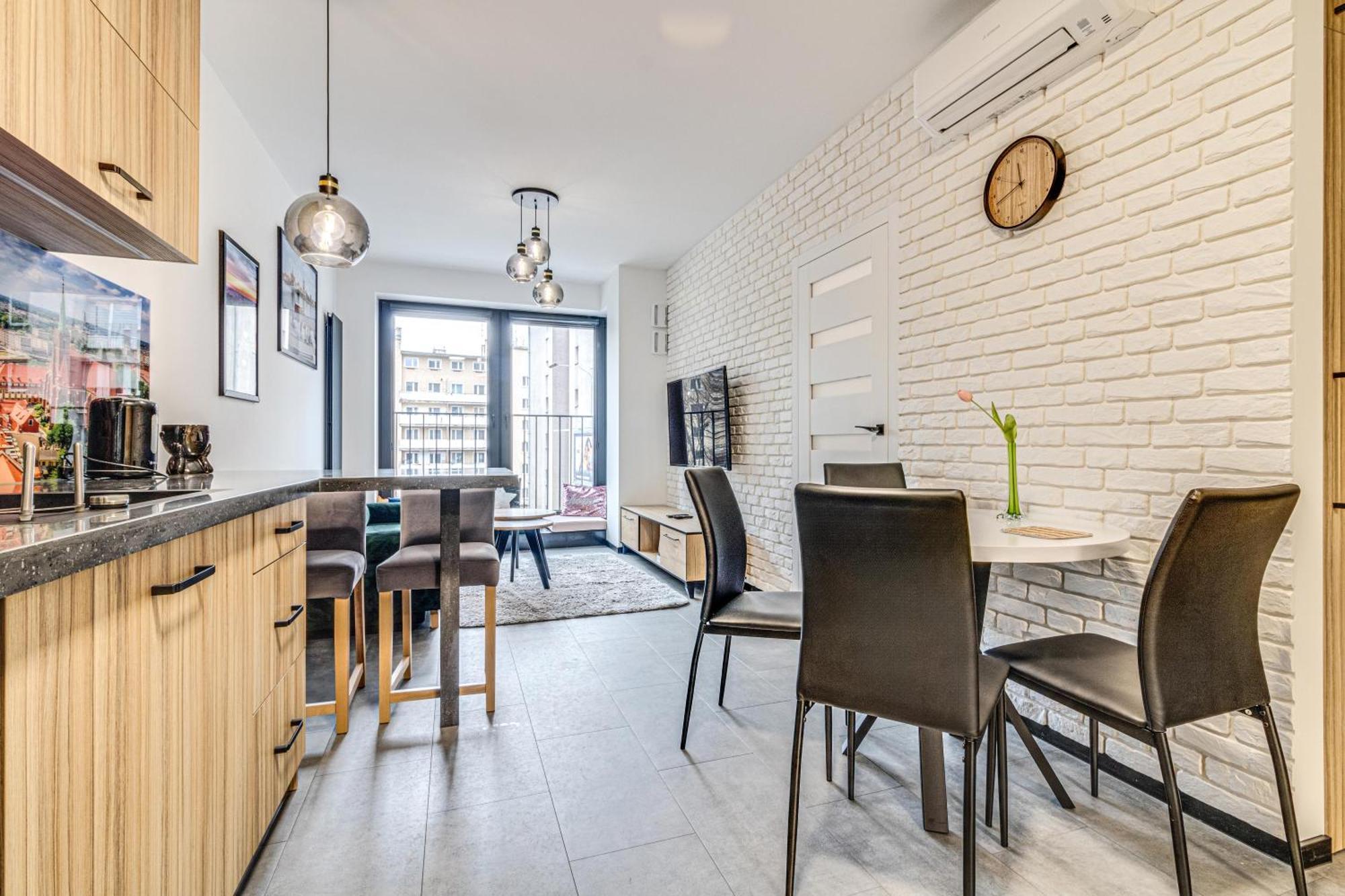 Rentplanet - Apartament Wyszynskiego Wrocław Eksteriør bilde